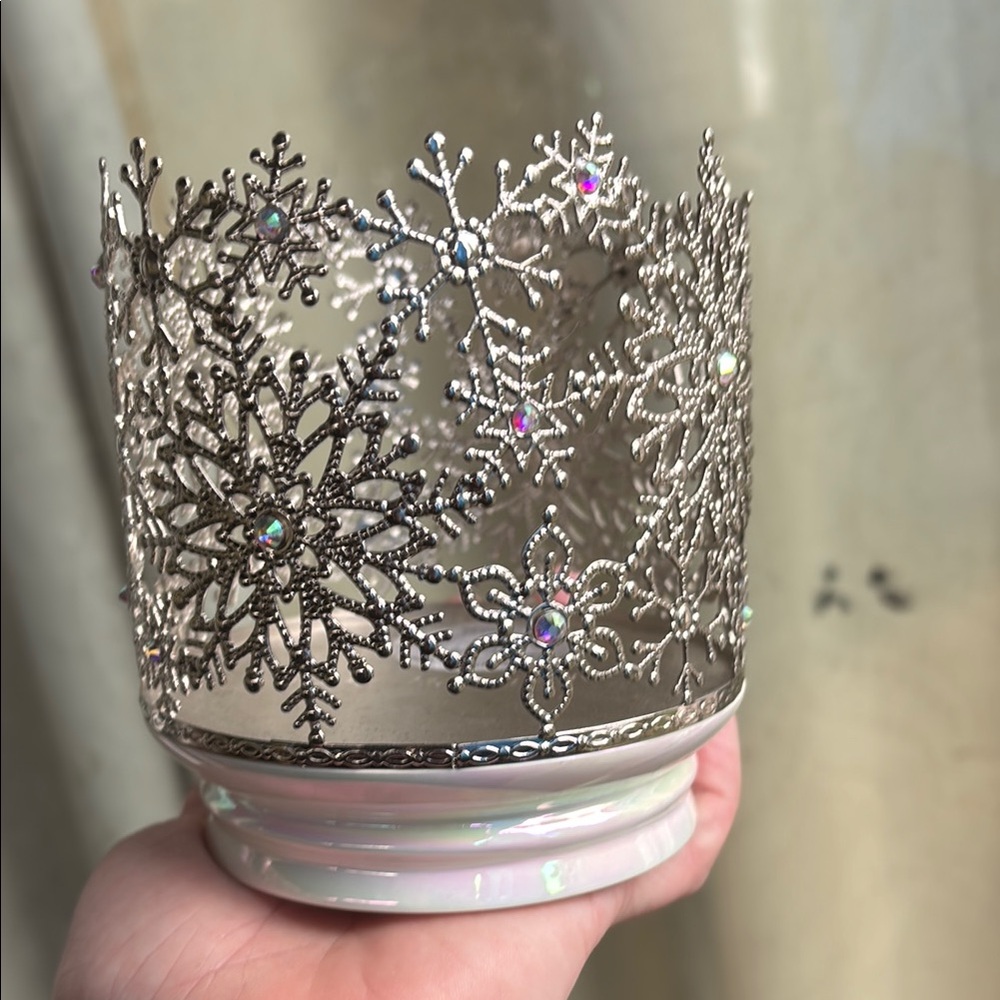 Elegant Silver Snowflake Candle Holder